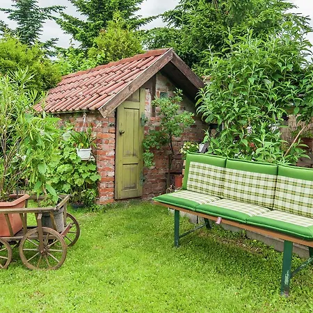 Apartamento Vintage In Thuringia Near Ski Area Zella-Mehlis