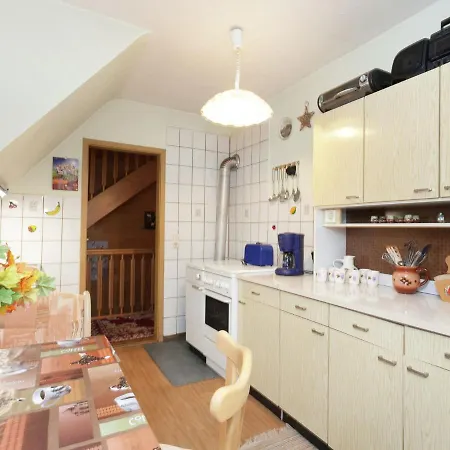 Apartamento Vintage In Thuringia Near Ski Area Zella-Mehlis